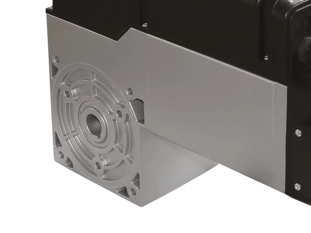 Operator body with heat protection
